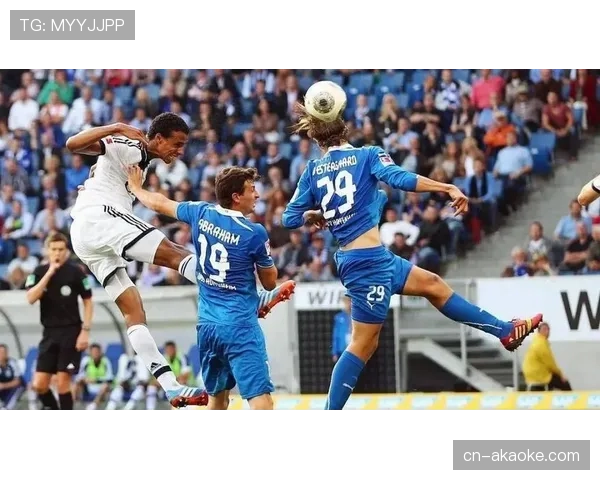 即时：德甲欧战资格争夺战，弗赖堡与霍芬海姆1-1战平