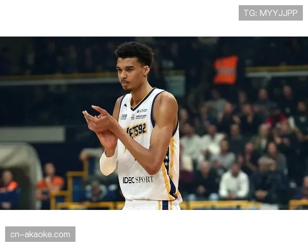 特写：维克托·文班亚马的增肌计划——一位划时代球员对传统身体改造的挑战